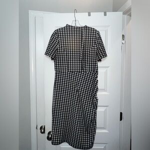 SHEIN Black & White Houndstooth Midi Dress